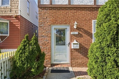 Welcome to this unique find in the heart of College Point! This - photo 5