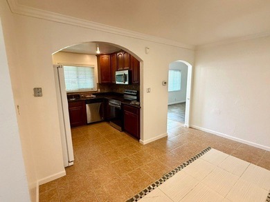 Recently remodeled. Please do not use ShowiTime. There's Supra - photo 7