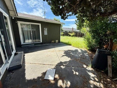 Recently remodeled. Please do not use ShowiTime. There's Supra - photo 9