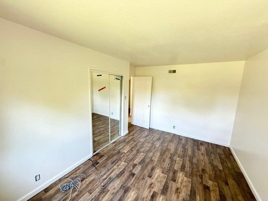 Recently remodeled. Please do not use ShowiTime. There's Supra - photo 10