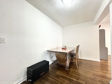 Don't miss this bright and comfortable 2-bedroom condo in the - photo 7