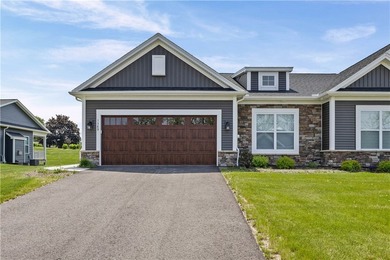 It's perfect! A showstopper! Barely lived in! The owners built - photo 3