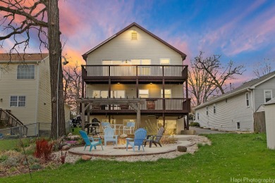 Lake Home For Sale in Fox Lake, Illinois