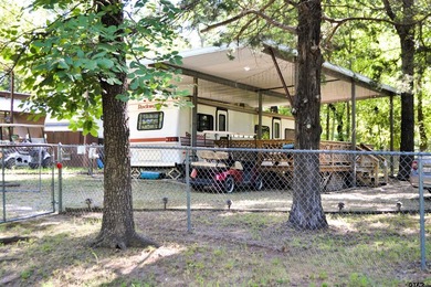 Two fenced lots in Sun Eagle Bay offer the perfect weekend - photo 2