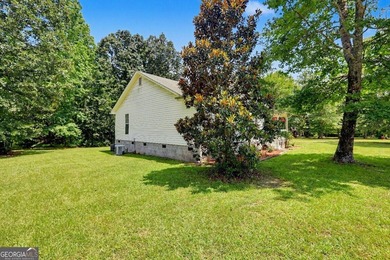 Welcome home to this charming ranch-style property offering the - photo 3