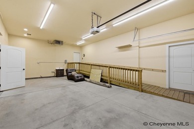 Immaculate and thoughtfully designed, this beautiful home offers - photo 4