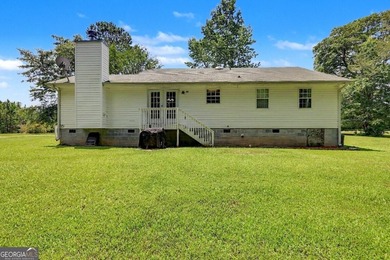 Welcome home to this charming ranch-style property offering the - photo 5