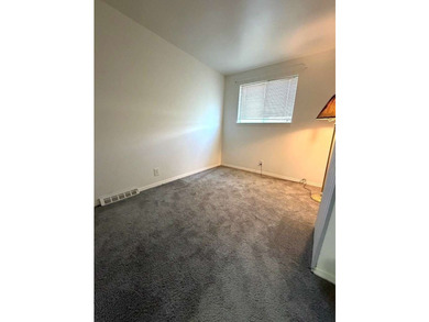 Well maintained, split-level ranch in great neighborhood. Step - photo 14