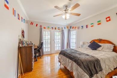 Welcome to 501 Auburn, a beautifully maintained 4~bedroom - photo 18