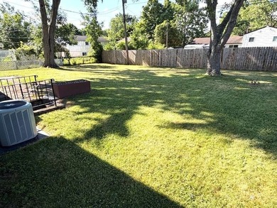 Well maintained, split-level ranch in great neighborhood. Step - photo 29