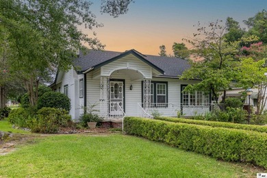 Welcome to 501 Auburn, a beautifully maintained 4~bedroom - photo 32