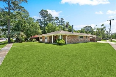 Lake Pontchartrain Home For Sale in Slidell Louisiana
