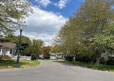 This Colonial Style Home Features 4 Bedrooms, 2 Full Baths - photo 4