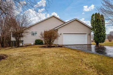 Lake Summerset Home For Sale in Davis Illinois