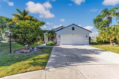 (private lake, pond, creek) Home For Sale in Pembroke Pines Florida