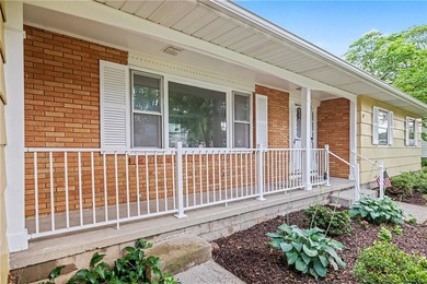 With fresh cosmetic updates throughout, 25 Gayla Dr reflects the - photo 2
