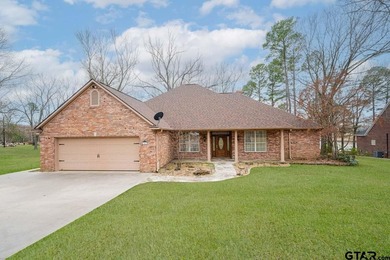 Appealing waterfront home on beautiful Lake Bob Sandlin, built - photo 6