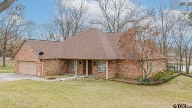 Appealing waterfront home on beautiful Lake Bob Sandlin, built - photo 7