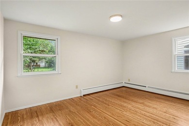 With fresh cosmetic updates throughout, 25 Gayla Dr reflects the - photo 8