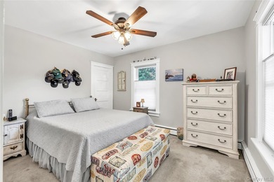 Welcome to this well-maintained 3-bedroom, 1-bathroom home - photo 13