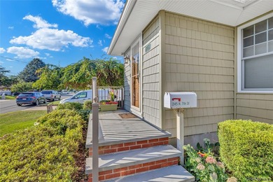 Welcome to this well-maintained 3-bedroom, 1-bathroom home - photo 25