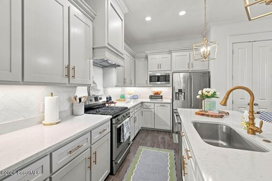 Experience the epitome of coastal luxury in this exceptional - photo 9