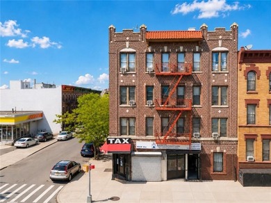 Prime location investment property featuring 17 residential - photo 2