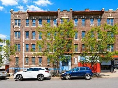 Prime location investment property featuring 17 residential - photo 10