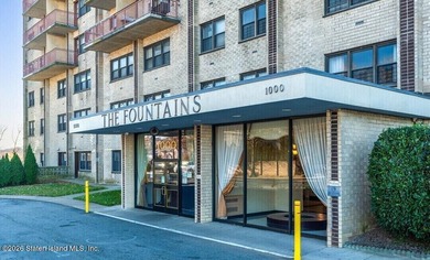 Welcome to 1000 Clove Road, Manhattan style living in this - photo 1