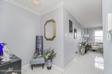 Welcome to 1000 Clove Road, Manhattan style living in this - photo 10