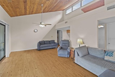 Prime Opportunity in Grenelefe! Set in a beautiful community - photo 8