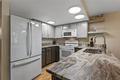 Super Affordable Amenity Lake Living at Lake Keowee - photo 3