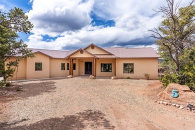 Built in 2021, this beautiful Pecos retreat is the perfect blend - photo 4