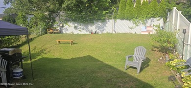 This well-maintained, cozy ranch-style home offers 3 bedrooms - photo 4