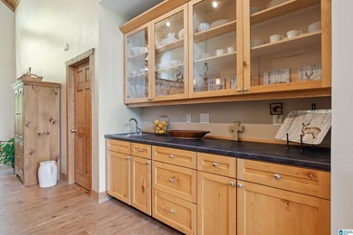 Beautiful 3-bedroom, 3 1/2 bath lakefront home that truly has it - photo 15