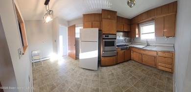 This well-maintained, cozy ranch-style home offers 3 bedrooms - photo 9