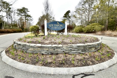 Johns Pond Condo For Sale in Mashpee Massachusetts