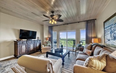 This spacious, 10th floor, open layout is one of the best on the - photo 21