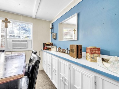 Affordable Navarre opportunity featuring updates, spacious - photo 10