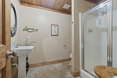 Beautiful 3-bedroom, 3 1/2 bath lakefront home that truly has it - photo 31