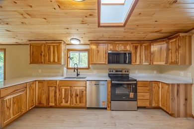 Plenty of space to stretch out by the Chippewa River! This - photo 9