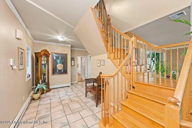 MODERN ELEGANCE WITH WINTER VIEW,LOCATED IN A QUIET STREET WHICH - photo 6