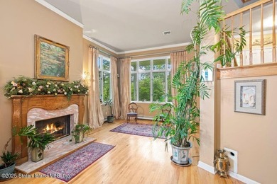 MODERN ELEGANCE WITH WINTER VIEW,LOCATED IN A QUIET STREET WHICH - photo 7