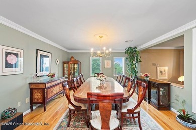 MODERN ELEGANCE WITH WINTER VIEW,LOCATED IN A QUIET STREET WHICH - photo 10