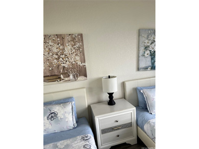 Back on the market due to the buyer's inability to fulfill their - photo 9