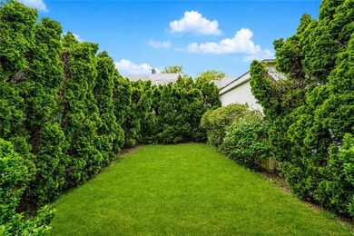 Prime Dyker Heights area, Large 1 Family on a 31 x 100 Lot - photo 8