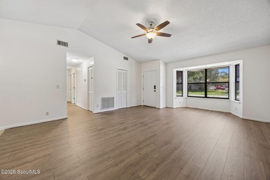 NO HOA, NO FLOOD ZONE AND FENCED BACKYARD!Move-in ready and - photo 6