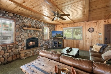 Prime Snow Summit location for this Dixon-built duplex, just - photo 9