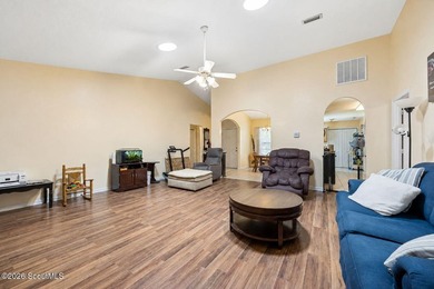 Discover your dream home in the sought-after Plantation Oaks - photo 7