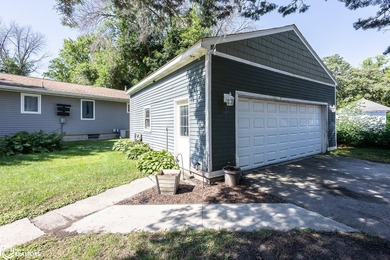 This classic home offers timeless charm, generous living space - photo 24